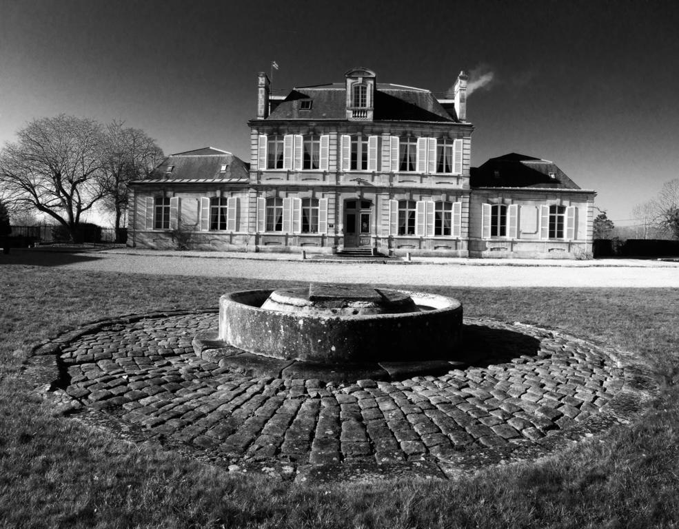 Grand gîte Carrière l'Evêque 9 chambres 15 personnes Septmonts Extérieur photo
