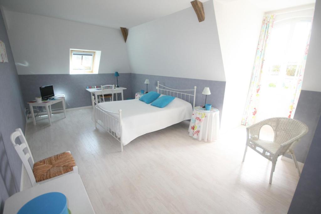 Grand gîte Carrière l'Evêque 9 chambres 15 personnes Septmonts Chambre photo