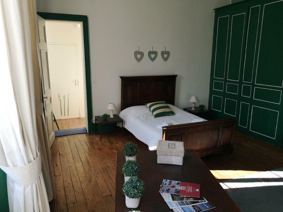 Grand gîte Carrière l'Evêque 9 chambres 15 personnes Septmonts Extérieur photo